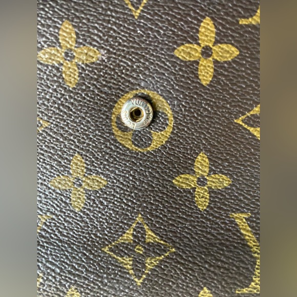 Louis Vuitton scrap fabric for crafting, best offer - Picture 4 of 6